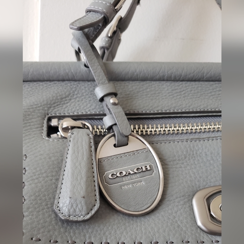 Coach Pinnacle Louisa Gray Pebbled Leather Shoulder Hand crossbody Bag - Picture 12 of 12